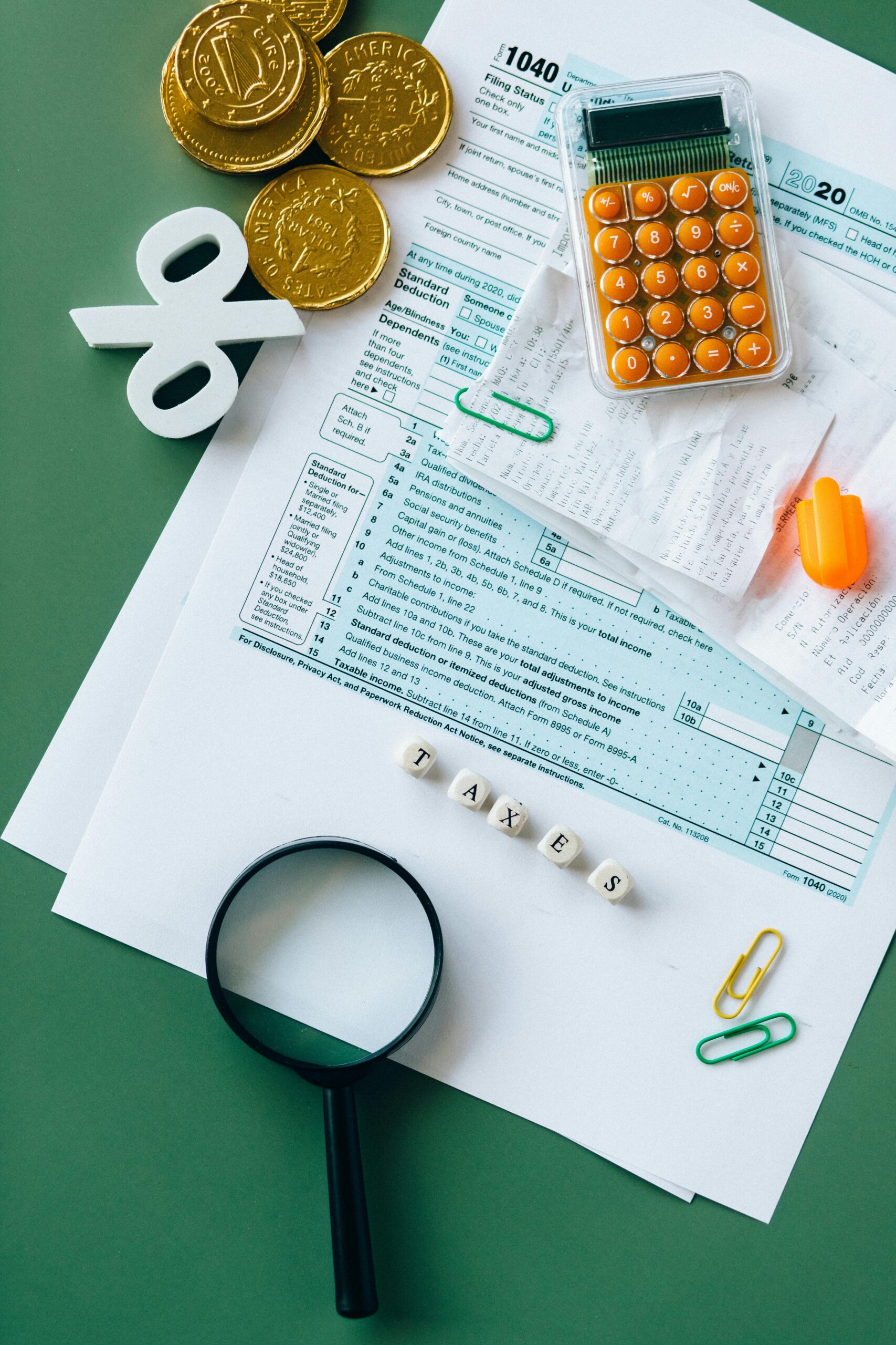 Minimalismo Financeiro: Como Economizar 30% em 30 Dias Cortando ‘Lixos’ Invisíveis